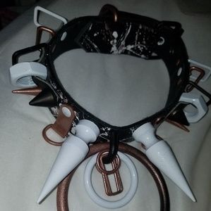 Rotten morgue collar!